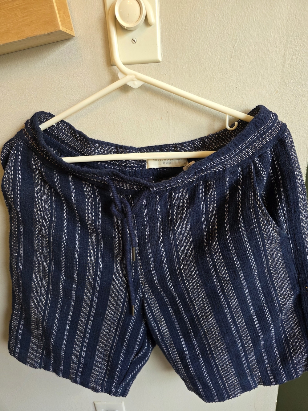 Hudson & Barrow Men's Blue Striped Drawstring Shorts | Size Medium | 100% Cotton